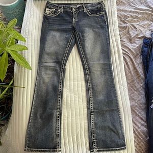 9/10 in size. Nice color.